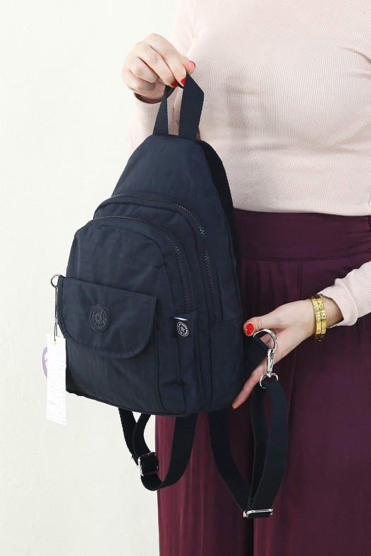 Siyah Kadın Göğüs ve Sırt Çantası Krinkıl Kumaş Çok Gözlü Bölmeli Fermuarlı İçi Astarlı 5304