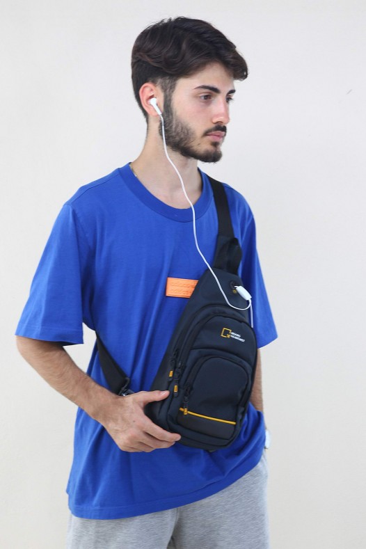 Siyah Erkek Göğüs Çantası Su Geçirmez İmperteks Kumaş Çok Gözlü Bölmeli Fermuarlı İçi Astarlı 5338E