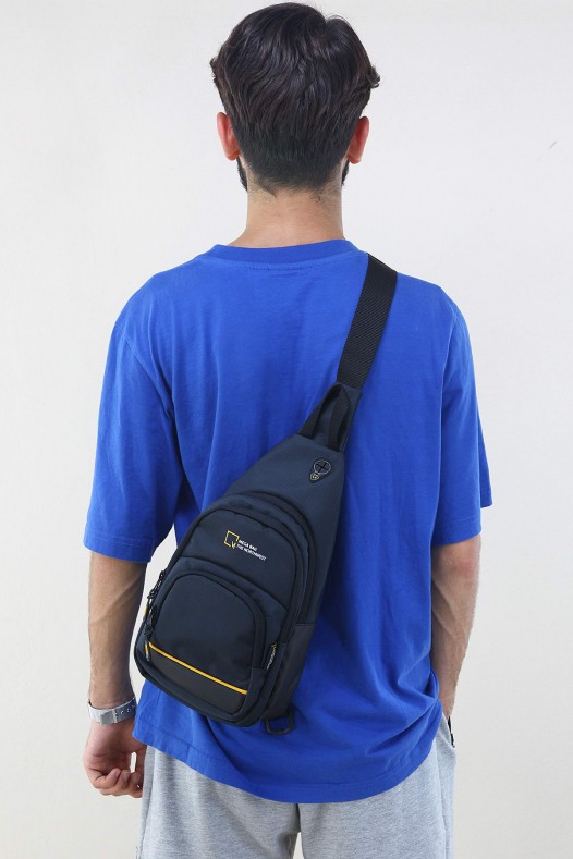 Siyah Erkek Göğüs Çantası Su Geçirmez İmperteks Kumaş Çok Gözlü Bölmeli Fermuarlı İçi Astarlı 5338E