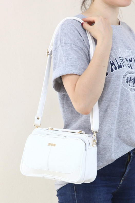 Beyaz Kadın Çapraz Askılı El Omuz Çantası Suni Deri 4 Gözlü Bölmeli Fermuarlı İçi Astarlı 5342