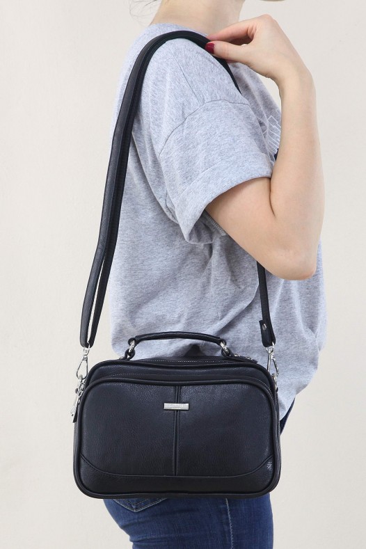 Siyah Kadın Çapraz Askılı El Omuz Çantası Suni Deri 4 Gözlü Bölmeli Fermuarlı İçi Astarlı 5342