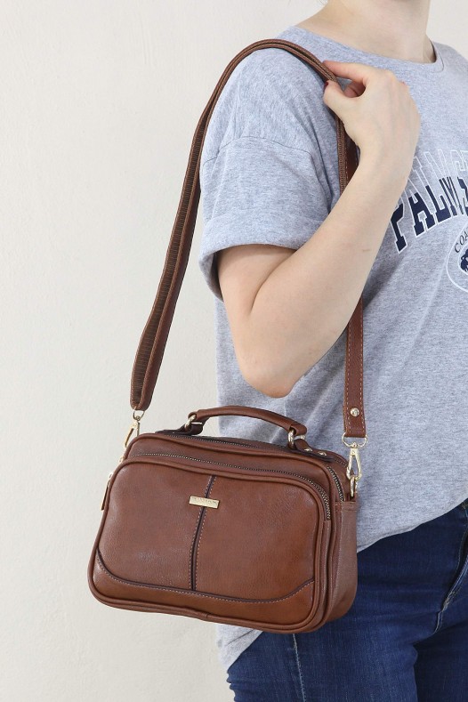 Taba Kadın Çapraz Askılı El Omuz Çantası Suni Deri 4 Gözlü Bölmeli Fermuarlı İçi Astarlı 5342