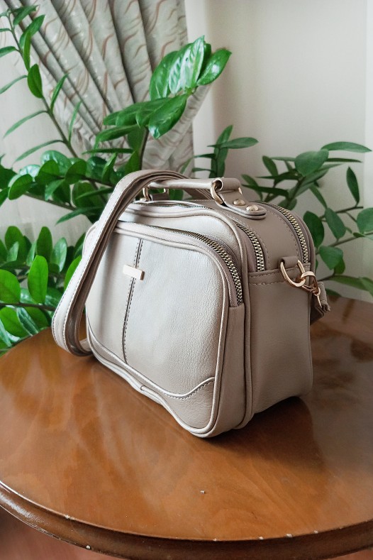 Açık Vizon Kadın Çapraz Askılı El Omuz Çantası Suni Deri 4 Gözlü Bölmeli Fermuarlı İçi Astarlı 5342