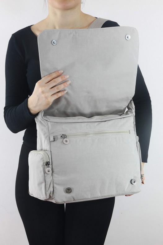 Bej A4 Laptop Büyük Boy Günlük Kadın Çapraz Askılı Postacı Omuz Çantası Su Geçirmez Krinkıl 5431