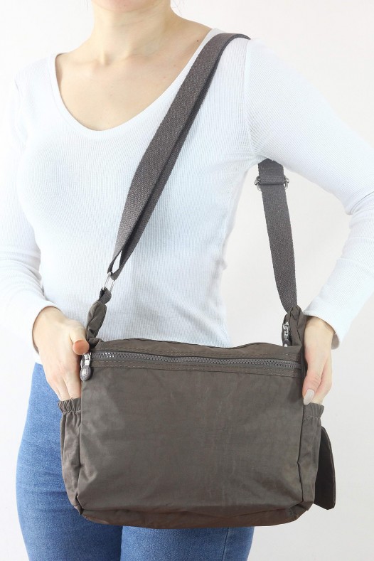 Vizon Orta Boy Günlük Kadın Çapraz Askılı Postacı Omuz Çantası Su Geçirmez Krinkıl Çok Gözlü 5435