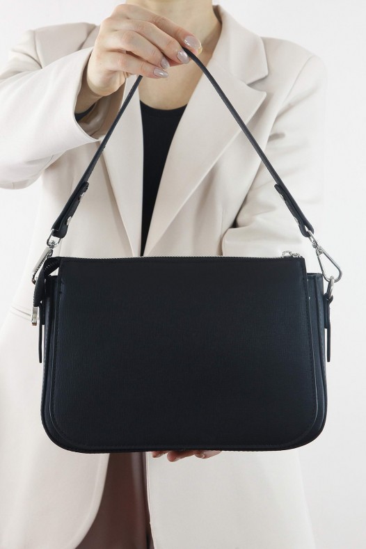 Siyah Orta Boy Günlük Kadın Çapraz Askılı Omuz Çantası İthal Kaliteli Suni Deri Çok Bölmeli 5441