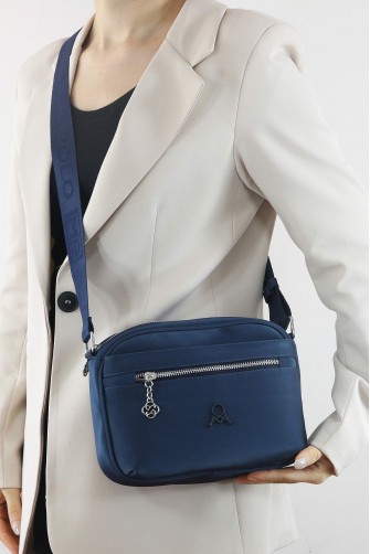 Lacivert Orta Boy Günlük Kadın Çapraz Askılı Omuz Çantası Su Geçirmez İthal Saten Kumaş 5442