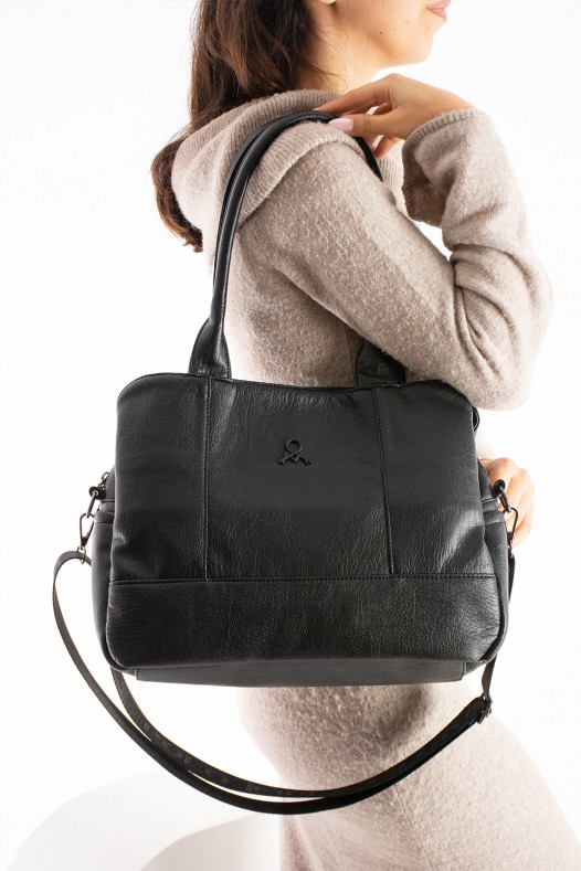 Siyah Orta Boy Günlük Kadın Çapraz Askılı Kol Omuz Çantası İthal Kaliteli Suni Deri Astarlı 5453